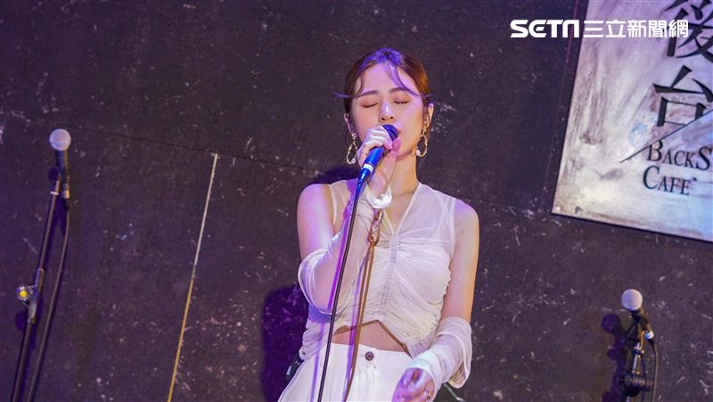 女歌手遭騙20萬！出道5年星路坎坷
