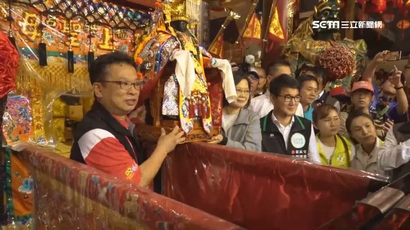 西螺太平媽遶境起駕　小英也到場祈福