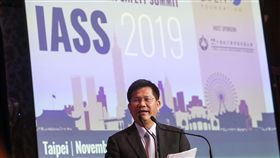 交通部長林佳龍（圖）4日在台北，出席第72屆世界飛安高峰會開幕典禮，在致詞時表示台灣在空運的成績，有必要且樂意對國際民航社群作出貢獻。中央社記者吳家昇攝 108年11月4日