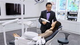陽明大學與台灣醫材廠商合作，打造數位牙醫教學示範中心，4日正式開幕，不僅提升病患醫療品質，也協助MIT（台灣製造）牙科品牌拓展國際能見度。（陽明大學提供）中央社記者許秩維傳真　108年11月4日