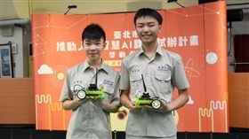 機器人陪上課！高中生最潮「必修」
AI自走車,建中