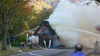 合掌村大火吞噬影片曝光！網：完蛋了