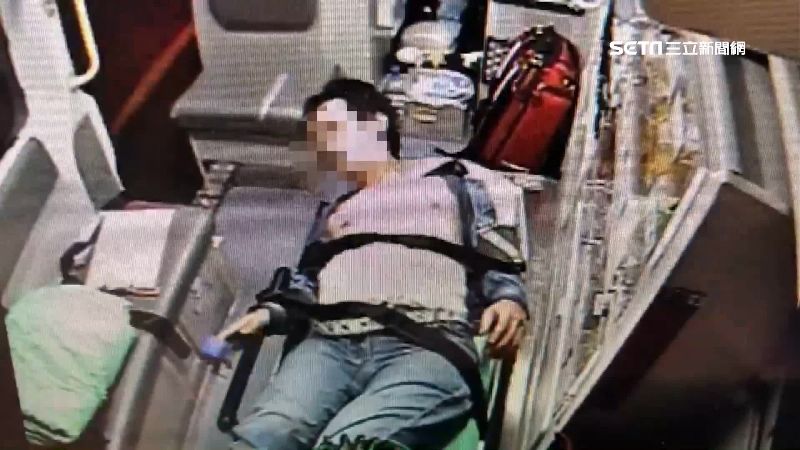 疑小王劈腿約談判…人妻持刀刺他腹部