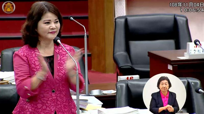 放韓假！藍議員竟要官員「愛的鼓勵」