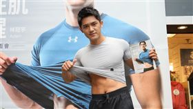 演員兼教練林冠宇出席簽名會。（圖／尖端出版提供）