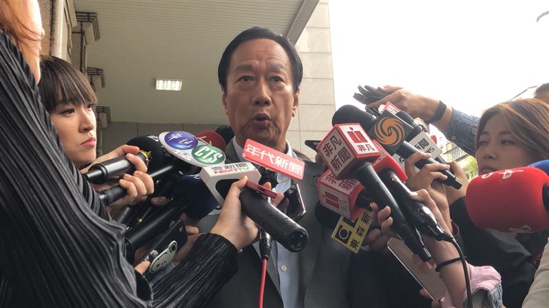 惡意傳郭母死訊　郭台銘告：極度惡毒