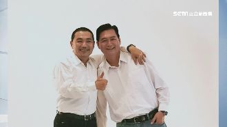 自當母雞不理韓？侯陪立委參選人拍照