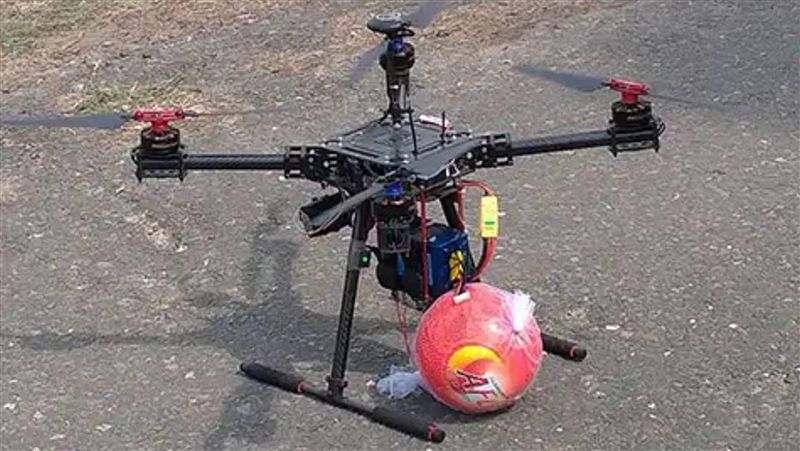 無人機消防奇兵　台南操練空投滅火彈