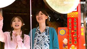 李懿與林莎路上特別祈求財運。
好身材的露營夥伴林莎。
李懿與林莎露營。