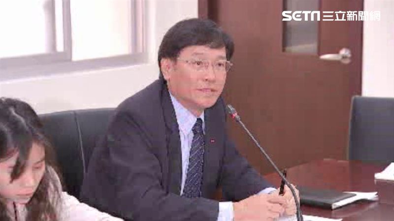 台企銀總座涉緋聞風暴　申請退休獲准
