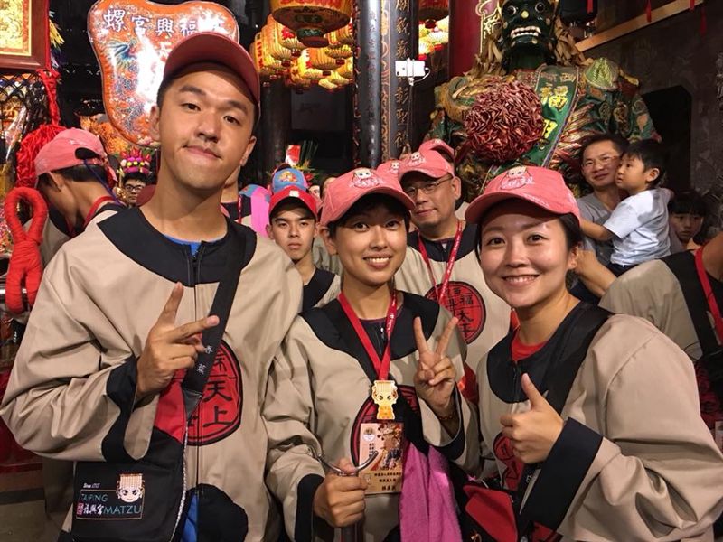 阿白專屬護花使者　「御米笠」