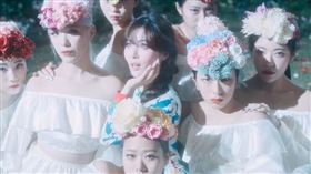 泫雅　FLOWER SHOWER　影片截圖