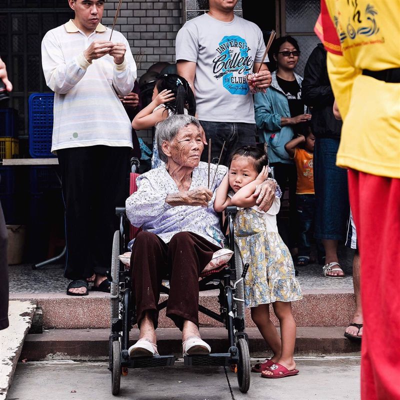 神攝手：在國道放風箏