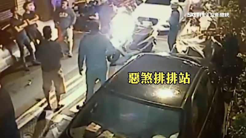 爆口角跟蹤尋仇！黑幫角頭遭惡煞圍毆