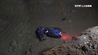 沒注意橋拆了！騎士騰空飛10米墜地