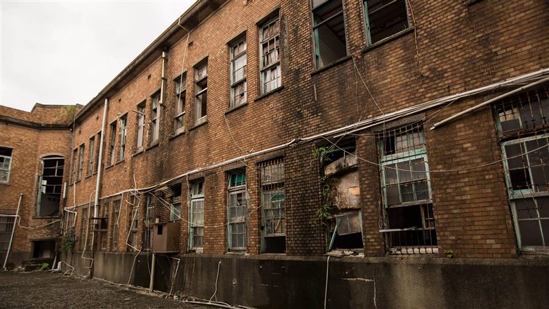 漁會正濱大樓修復開工 林右昌敲金槌