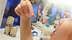 膠囊,藥丸,吞藥,喝水
李鴻典攝／資料照