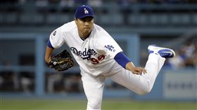 ▲遊騎兵對柳賢振展現高度興趣。（圖／美聯社／達志影像）