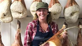 澳洲,懷孕,漢堡肉,吃素,屠夫。(圖/翻攝自Tammi Jonas臉書)