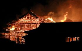 日本沖繩首里城大火。（圖／翻攝自推特）