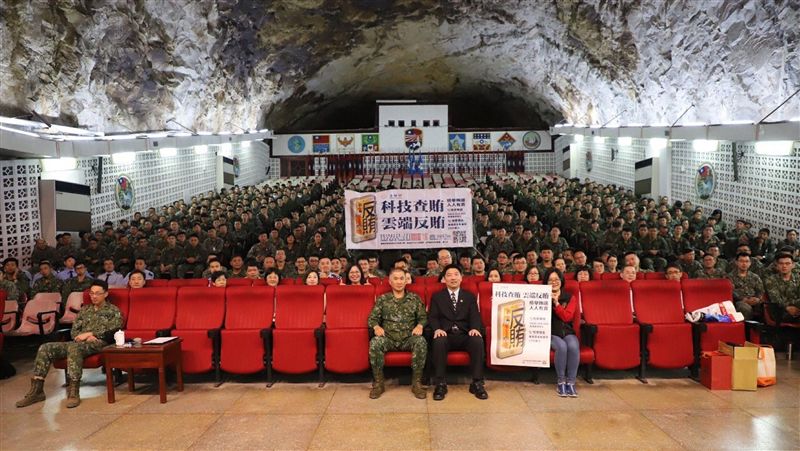 金門地檢署反賄選　深入前線駐地宣導
