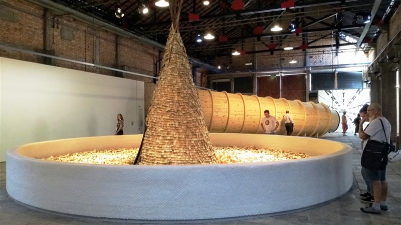 梅瑞雷斯作品展　傳遞反霸權道德勇氣