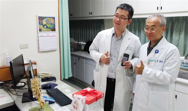 擔心病患撲空　仁醫張昕煥放棄領獎！