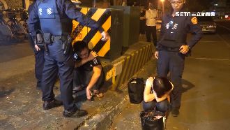 越線拒檢加速逃　警攔截逮無照駕駛