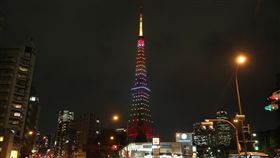 東京鐵塔令和新點燈　多彩鑽紗璀璨東京鐵塔7日實施迎接令和新時代的新點燈，主題為「無限鑽石面紗」，是逐一調控分為17層的268盞LED燈，呈現出無窮無盡的多彩燈色。中央社記者楊明珠東京攝　108年11月7日