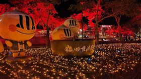 四重溪溫泉季8日點燈開幕一年一度的屏東四重溪溫泉季8日晚間將點燈開幕，今年屏東縣政府營造日式楓紅景觀，強調不必搭飛機到日本賞楓、泡溫泉。（屏東縣政府提供）中央社記者郭芷瑄傳真  108年11月8日