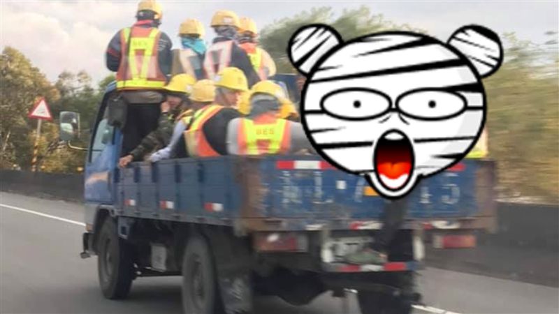 西濱公路驚世超載　工人外掛擠爆車斗