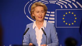 歐洲議會將投票　范德賴恩能否掌歐盟受矚歐洲議會7月16日將投票決定是否通過由德國國防部長范德賴恩接掌新一屆歐盟執委會主席，圖為她7月10日在歐洲議會對媒體發表談話。（資料照片）中央社記者唐佩君布魯塞爾攝　108年7月13日