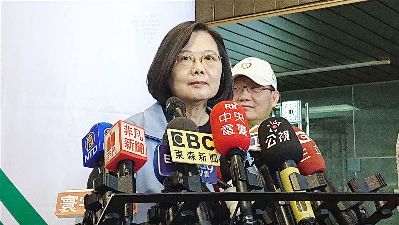 韓幾流說　蔡嗆選舉難也不能推給人民