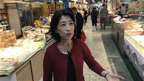 南門中繼市場13日開幕　陳佩琪採買衝人氣南門中繼市場將於13日正式開幕，台北市長柯文哲妻子陳佩琪（前）9日先到市場採買，盼提升買氣。中央社記者劉建邦攝　108年11月9日