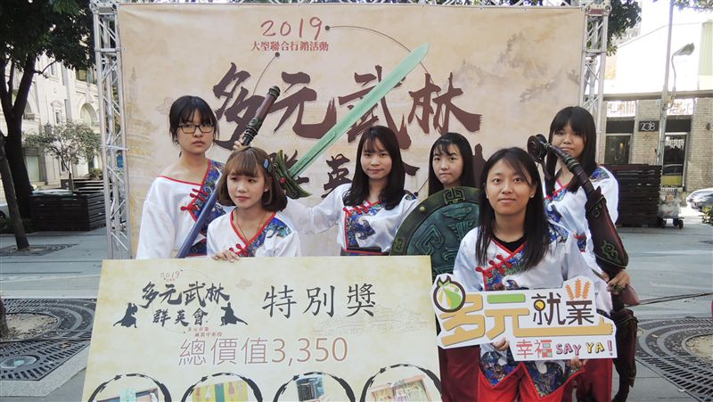 中彰投分署辦市集　助失業者重返職場