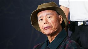 沖繩首里城御王座　出自木雕大師葉經義之手日本沖繩首里城慘遭祝融，除當年重建正殿的主要結構大梁是來自台灣檜木外，當中多項文物「御王座」等也都出自台灣木雕工藝家、人稱「阿義師」的葉經義之手。中央社記者謝佳璋攝攝　108年11月9日