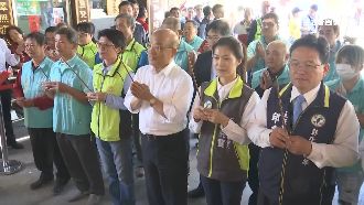 蘇貞昌彰化輔選　廟贈「贏定」送小英