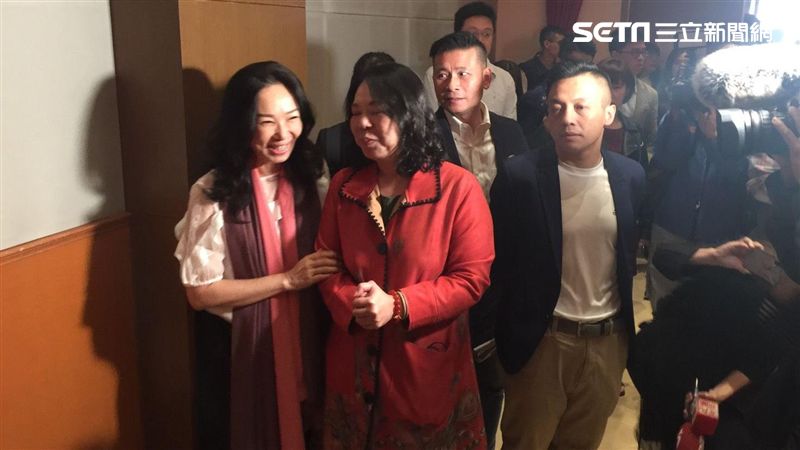又遲到！馬英九致詞李佳芬溜進會場