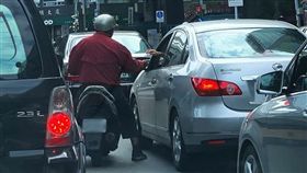 台北,詐騙,加油站,借錢，假愛心