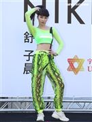 舒子晨首場EP簽唱會現場載歌載舞讓粉絲瘋狂。（記者邱榮吉/攝影）