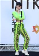 舒子晨首場EP簽唱會現場載歌載舞讓粉絲瘋狂。（記者邱榮吉/攝影）