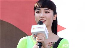 舒子晨首場EP簽唱會現場載歌載舞讓粉絲瘋狂。（記者邱榮吉/攝影）