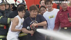 胡瓜,消防,火災,預防,水柱。圖／民視提供