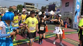 方文琳10日率領台視《生生世世》主要演員現身於彰化「田中馬拉松」，挑戰人生首度「全馬」。在她大力邀請下，同劇包括米可白、薛仕凌、方大緯、曾子益、陳文山、吳佳珊、何宜珊皆響應報名
。圖／台視提供