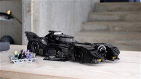▲LEGO發售的1989年經典蝙蝠車。（圖／翻攝網站）