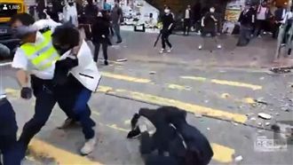 港警開槍青年中彈！目擊者怒：殺人犯