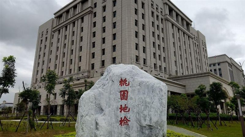 機車碰撞糾紛　男露出「那根」挨告