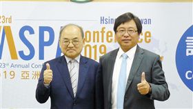 新竹科學園區管理局11日召開記者會，局長王永壯（右）表示，亞洲科學園區協會國際年會將於12日正式開幕，這是暌違10年，竹科管理局再度舉辦亞洲科學園區協會國際年會。中央社記者張建中攝　108年11月11日