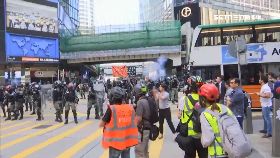 港罷工嗆警1600