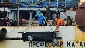 圖／翻攝自Свободу Косаткам и Белухам - Free Russian Whales臉書）
https://www.facebook.com/freerussianwhales/posts/2686597211400092?__tn__=K-R